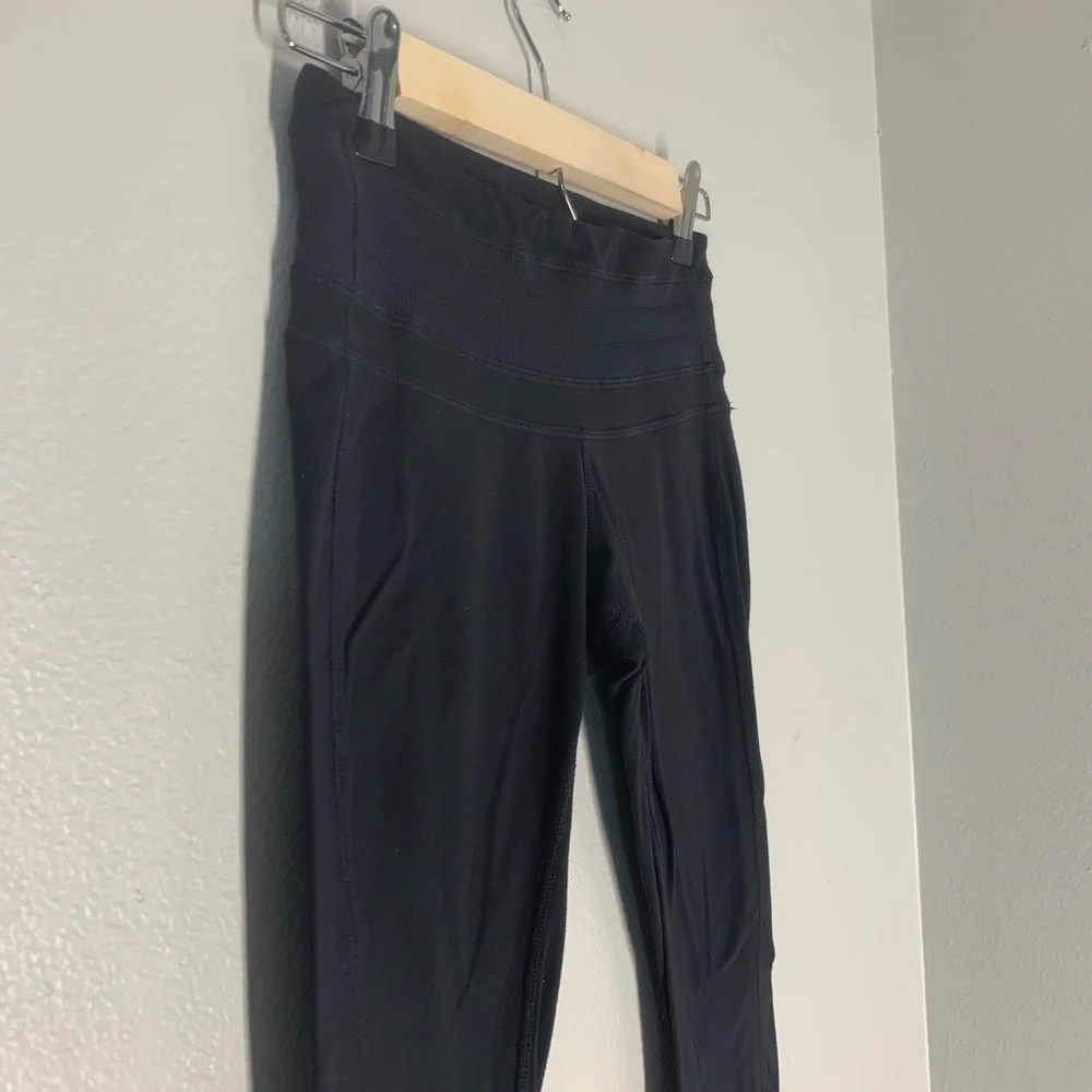 Prana Olympia Knicker Yoga Leggings Cropped Black - Picture 4 of 11
